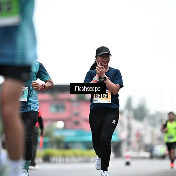 Runner Photo 8912893