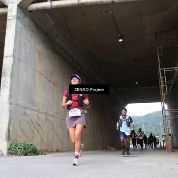 Runner Photo 8912895