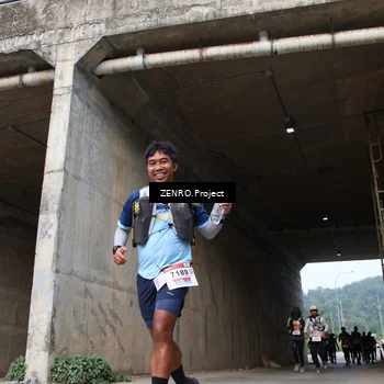 Runner Photo 8912913