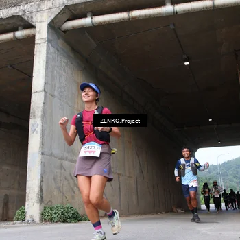Runner Photo 8912917