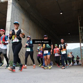 Runner Photo 8912925