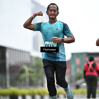 Runner Photo 8912928