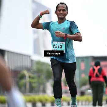 Runner Photo 8912929