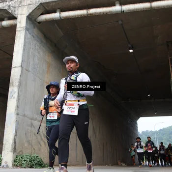 Runner Photo 8912937