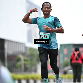 Runner Photo 8912939