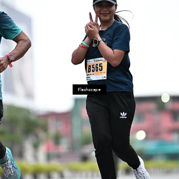 Runner Photo 8912940