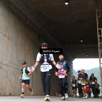 Runner Photo 8912942