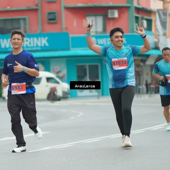 Runner Photo 8912993