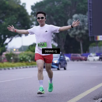 Runner Photo 8912999
