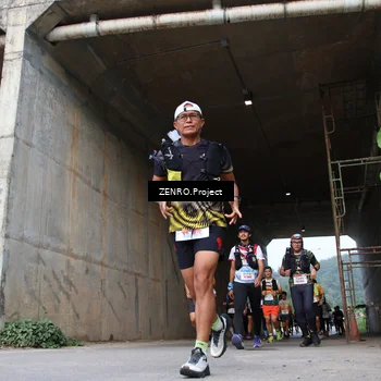 Runner Photo 8913000