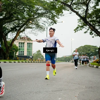 Runner Photo 8913025