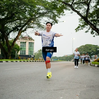 Runner Photo 8913041