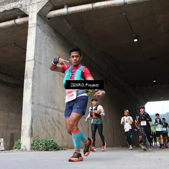 Runner Photo 8913072