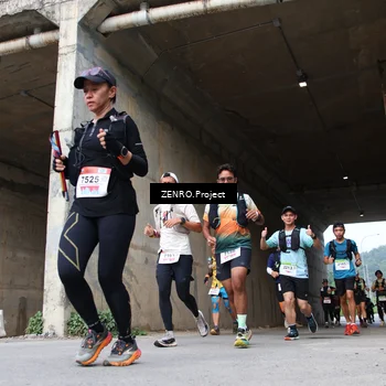 Runner Photo 8913083
