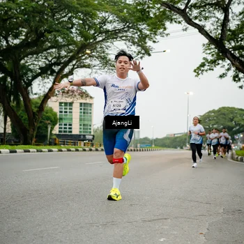 Runner Photo 8913092