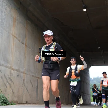 Runner Photo 8913124