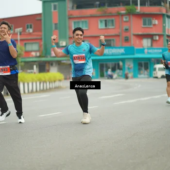 Runner Photo 8913129