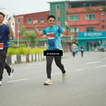 Runner Photo 8913139