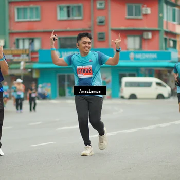 Runner Photo 8913140