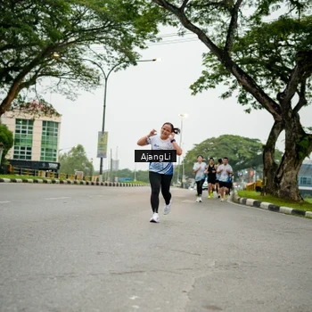 Runner Photo 8913168