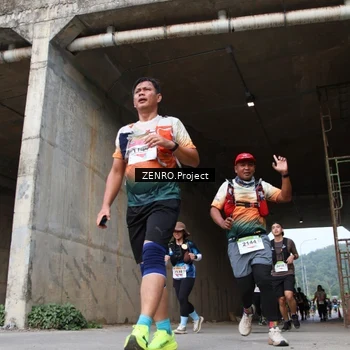 Runner Photo 8913171