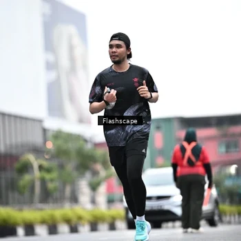 Runner Photo 8913181