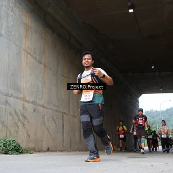Runner Photo 8913214