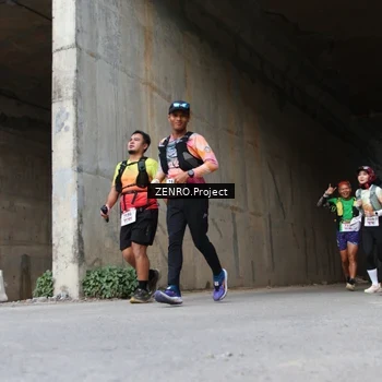 Runner Photo 8913233