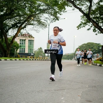 Runner Photo 8913236