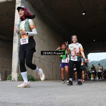 Runner Photo 8913255