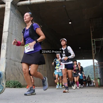 Runner Photo 8913309
