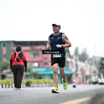 Runner Photo 8913312