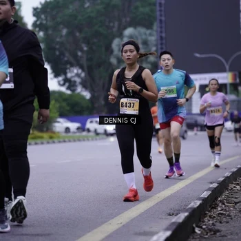 Runner Photo 8913321