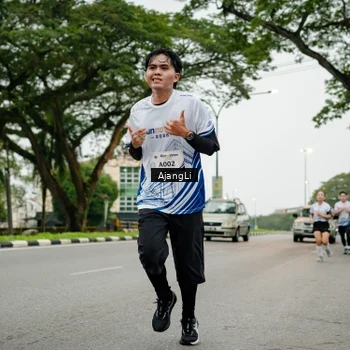 Runner Photo 8913324