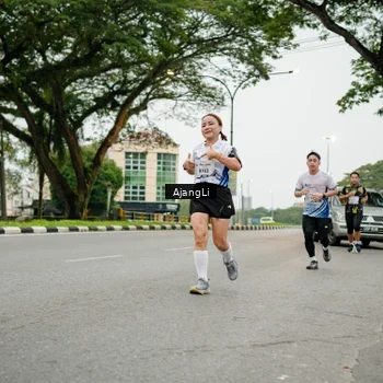 Runner Photo 8913341