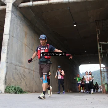 Runner Photo 8913350