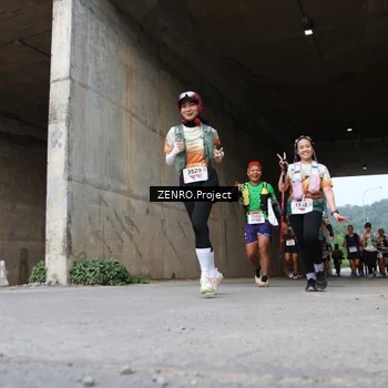 Runner Photo 8913358