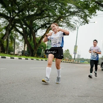 Runner Photo 8913359