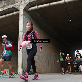 Runner Photo 8913376