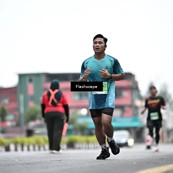 Runner Photo 8913396