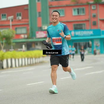 Runner Photo 8913404