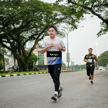 Runner Photo 8913411