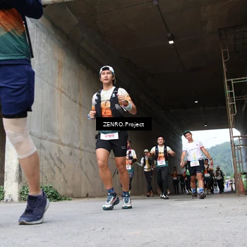 Runner Photo 8913436