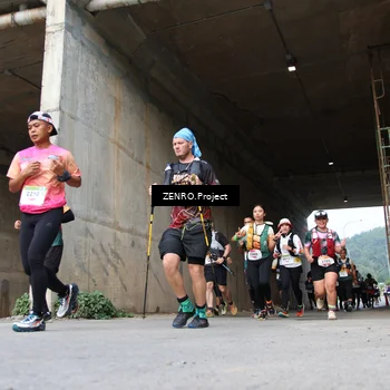 Runner Photo 8913472