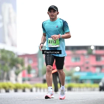 Runner Photo 8913508