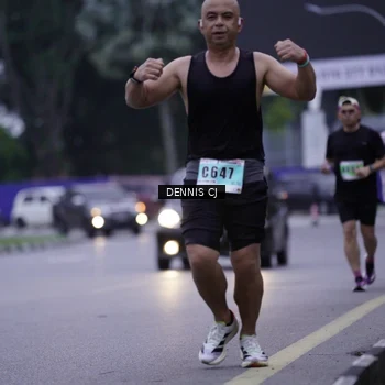 Runner Photo 8913531