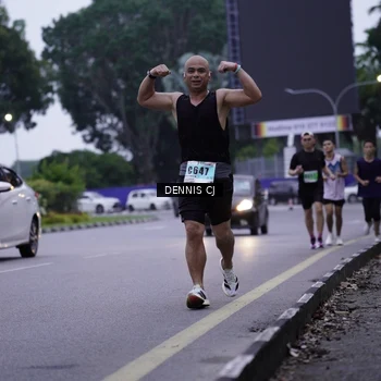 Runner Photo 8913552