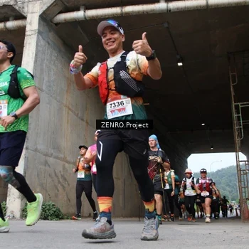 Runner Photo 8913562