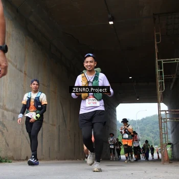 Runner Photo 8913567