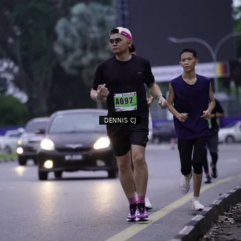 Runner Photo 8913594